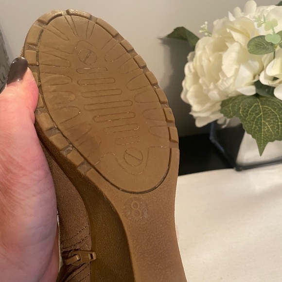 Nubuck Wedge Booties - Picture 6 of 10